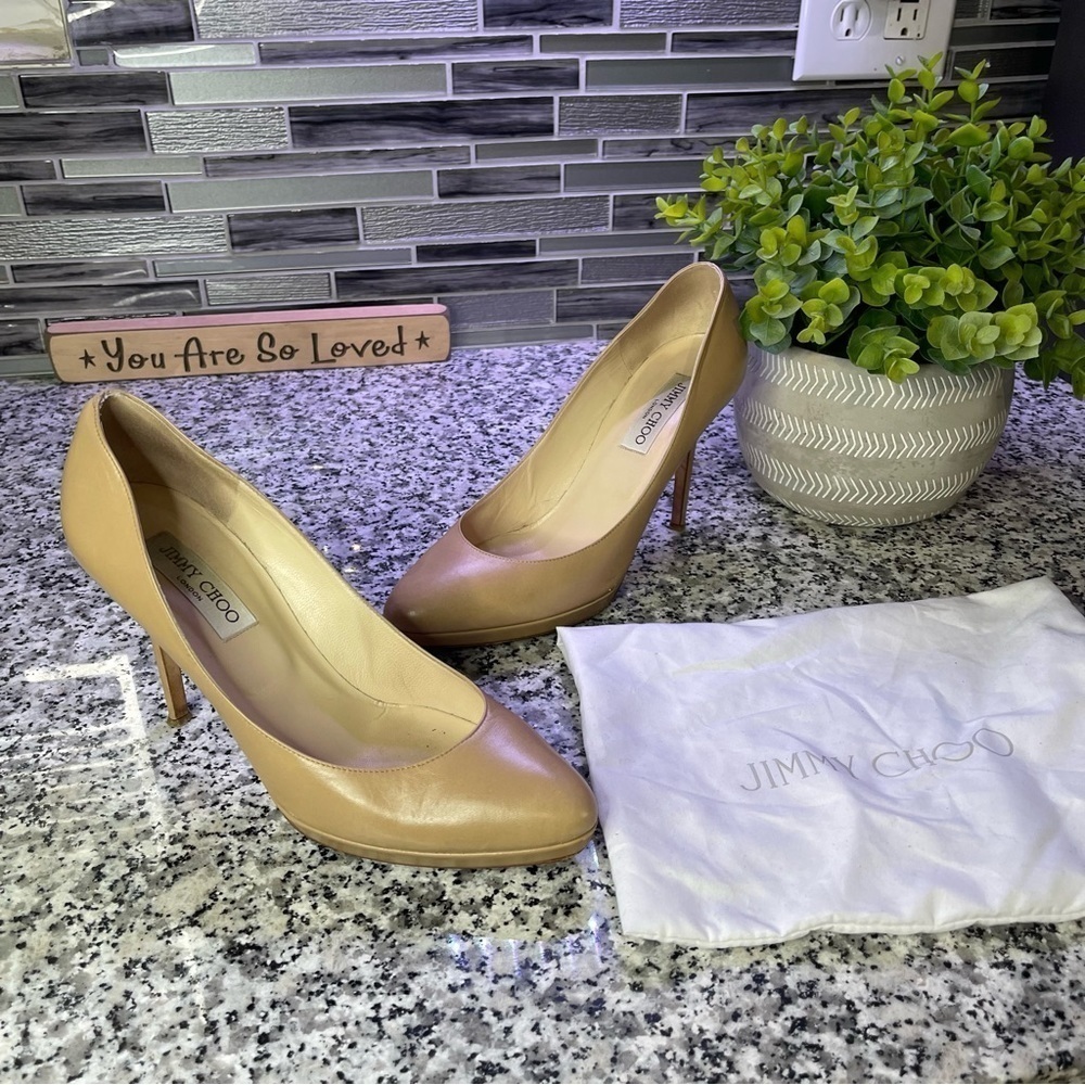 Jimmy Choo Nude Leather Rounded-Toe Pumps – Classic & Chic